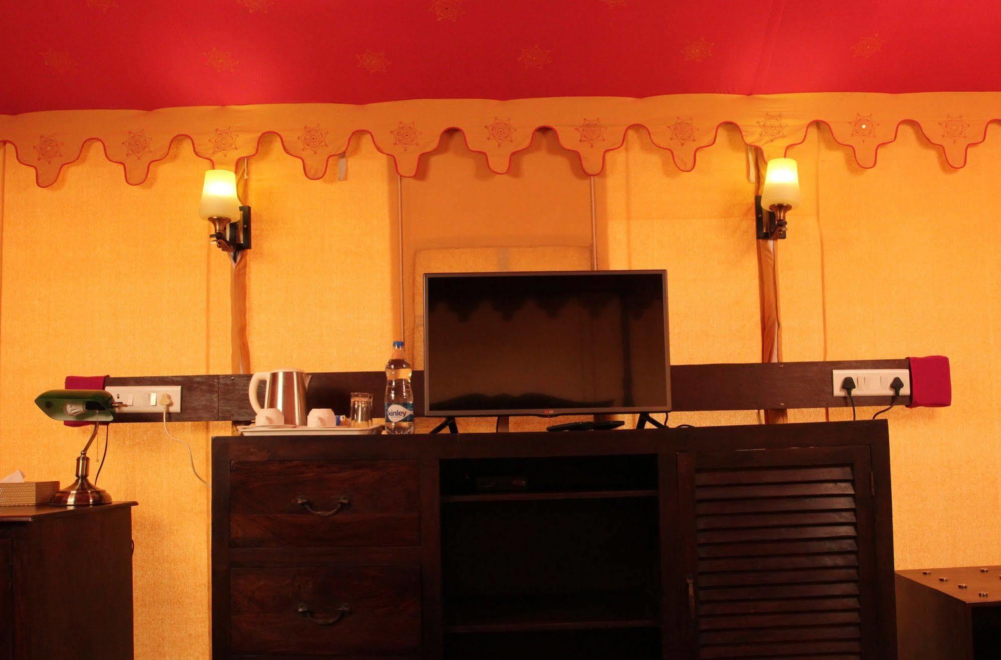 เซเรนา บีช รีสอร์ต Hotel มันดวี ภายนอก รูปภาพ